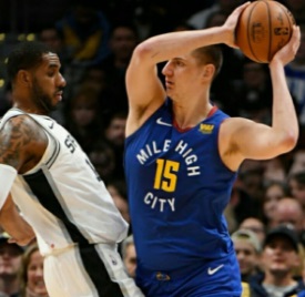 Nuggets defeat the Spurs at Home